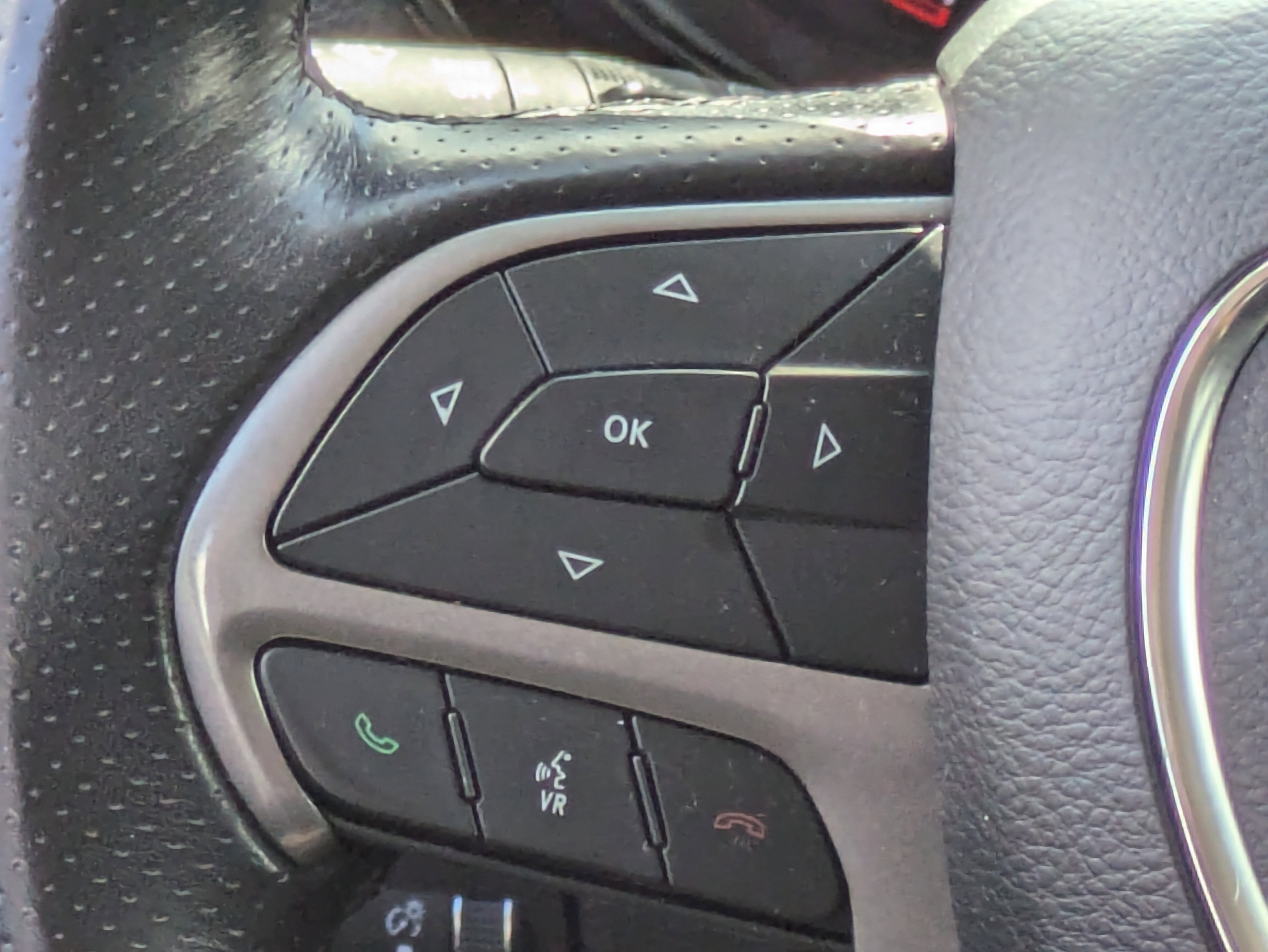 2022 Dodge Durango SXT photo 4