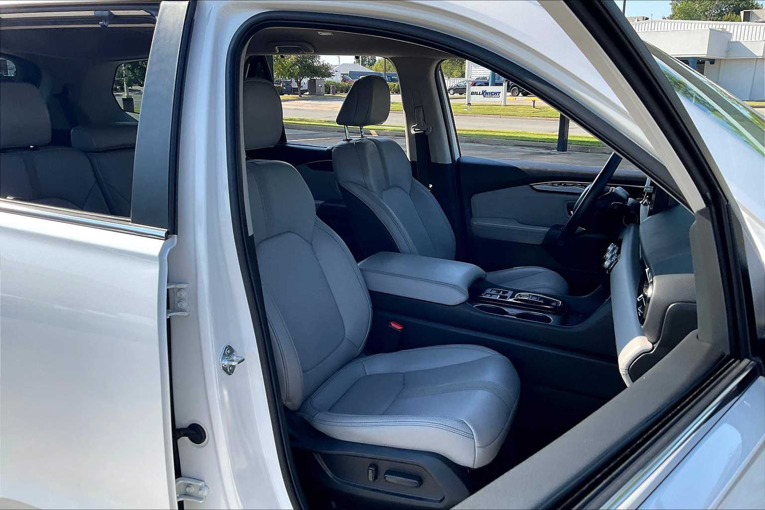 2025 Honda Pilot EX-L photo 8