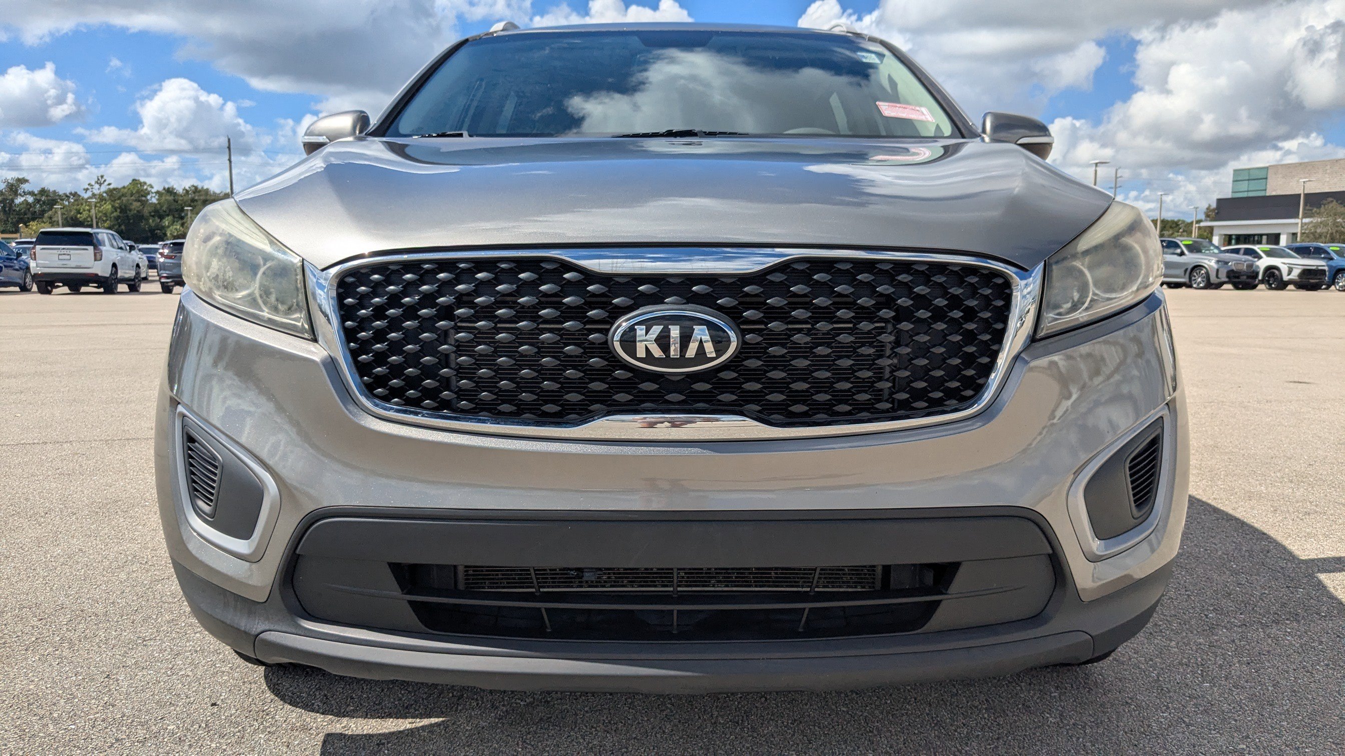 2017 Kia Sorento LX photo 2