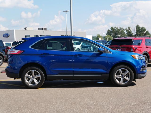 2022 Ford Edge SEL photo 16