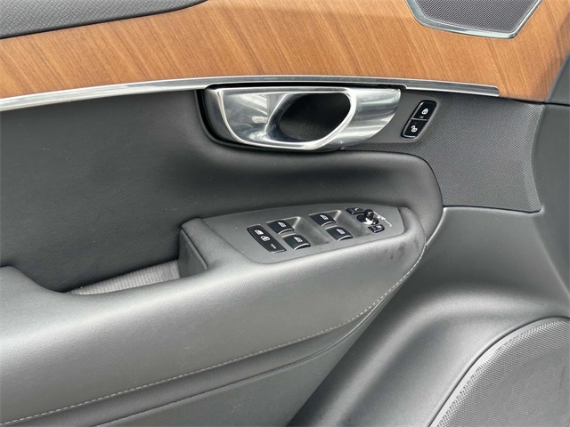 2023 Volvo XC90 Recharge T8 Plus photo 13