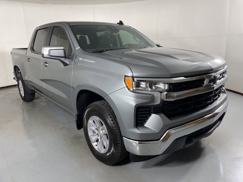 2026 Chevrolet Silverado 1500 LT photo 2