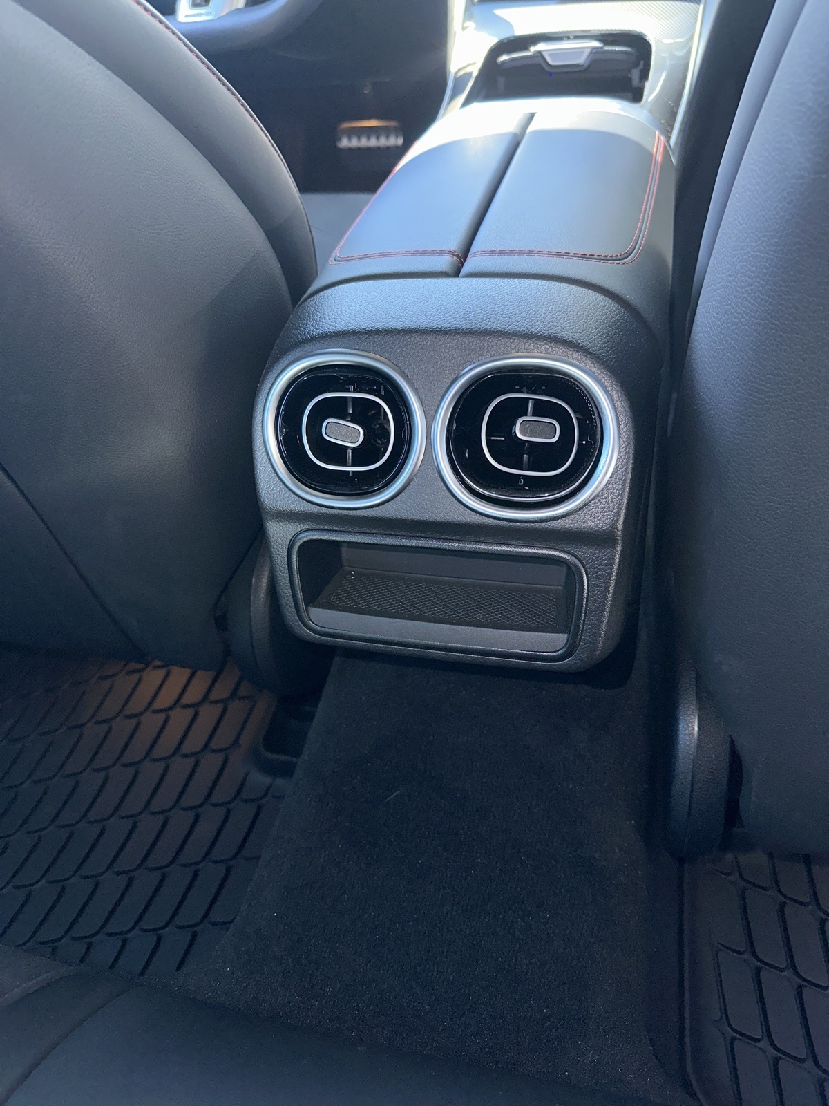 2024 Mercedes Benz C 43 photo 8