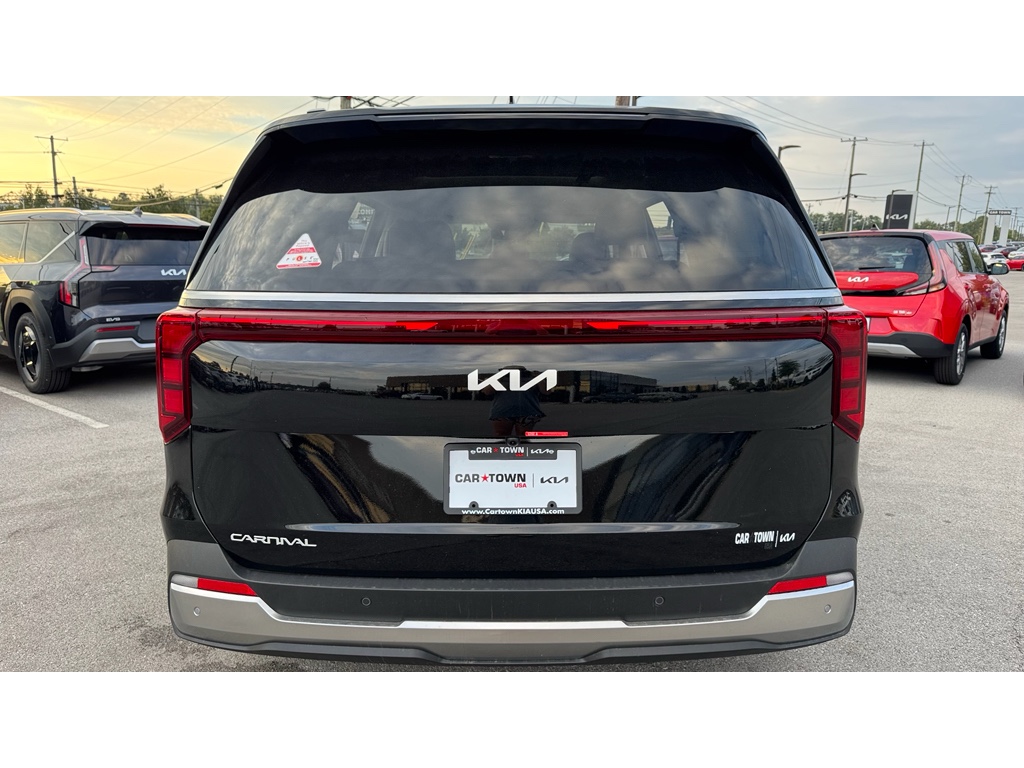 2026 Kia Carnival SX Prestige photo 4