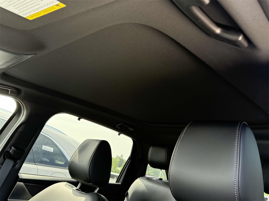 2025 Mazda CX-50 2.5 S Preferred photo 4