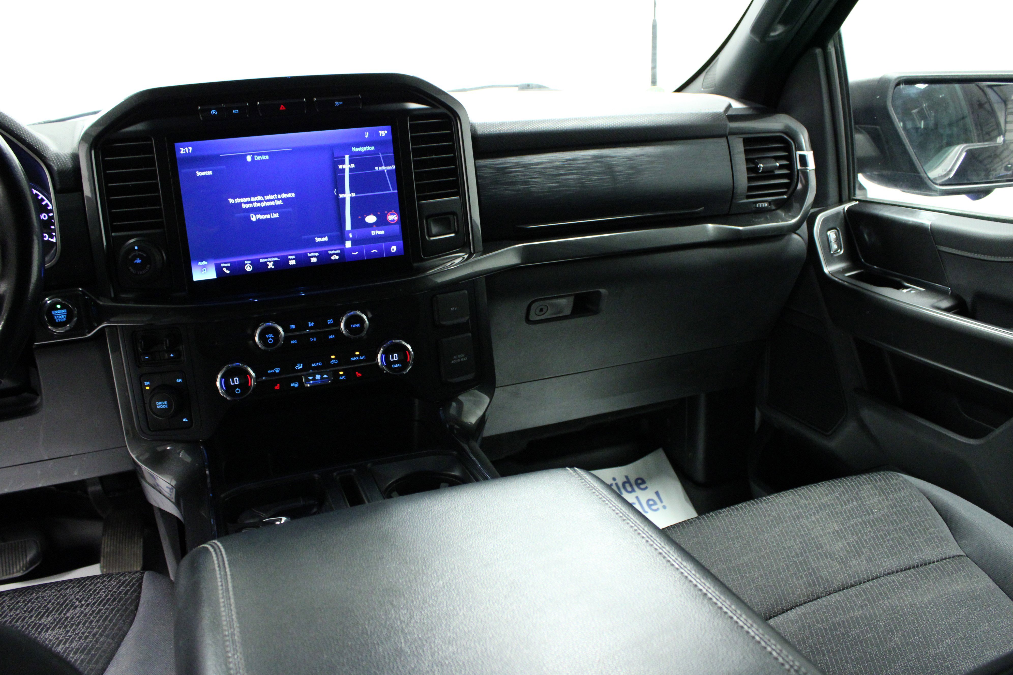 2021 Ford F-150 XLT photo 17