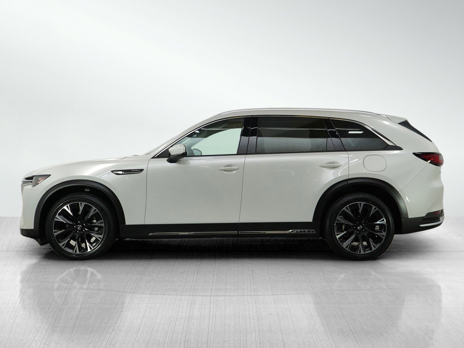 2024 Mazda CX-90 Premium photo 2