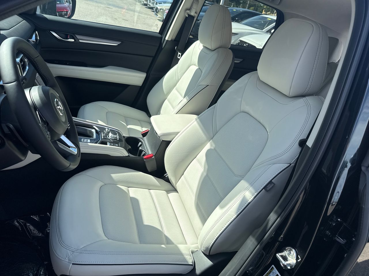 2025 Mazda CX-5 2.5 Premium Plus photo 4
