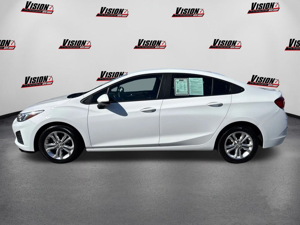 2019 Chevrolet Cruze LS photo 7