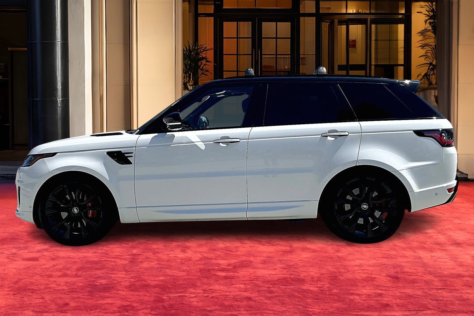 2020 Land Rover Range Rover Sport HST photo 13