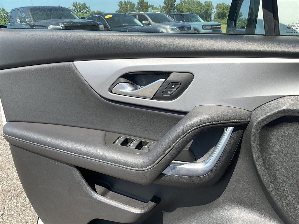 2022 Chevrolet Blazer 2LT photo 14