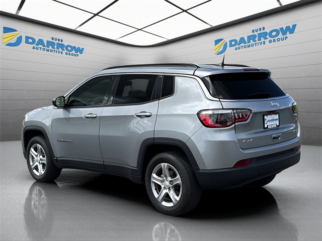2024 Jeep Compass Latitude photo 2