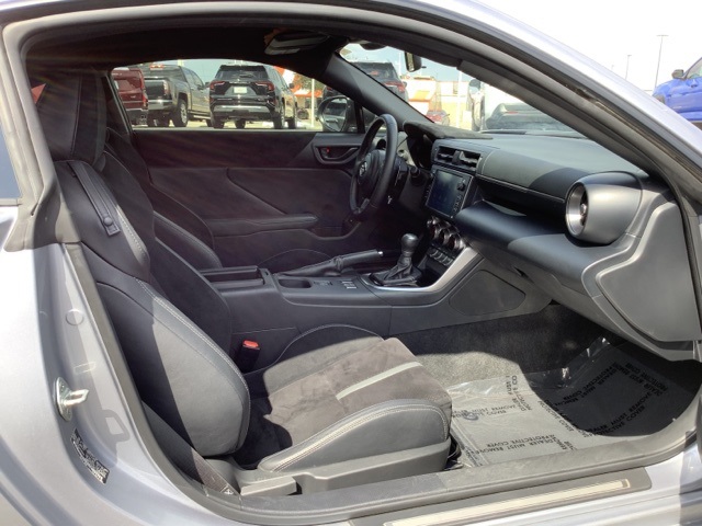 2024 Toyota GR86 Premium photo 9