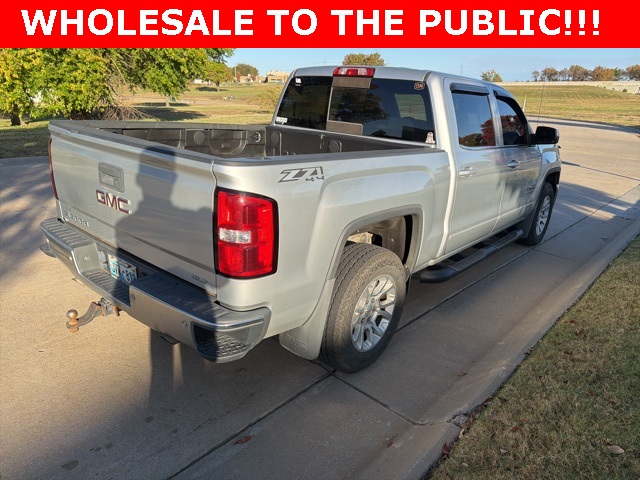 2015 Gmc Sierra 1500 SLE photo 3