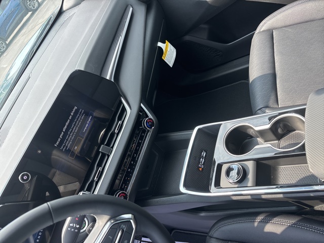 2026 Chevrolet Equinox LT photo 19
