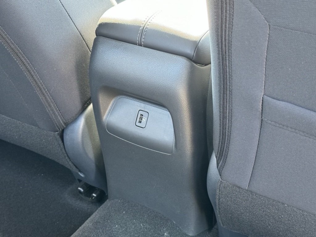 2025 Nissan Sentra SV photo 19