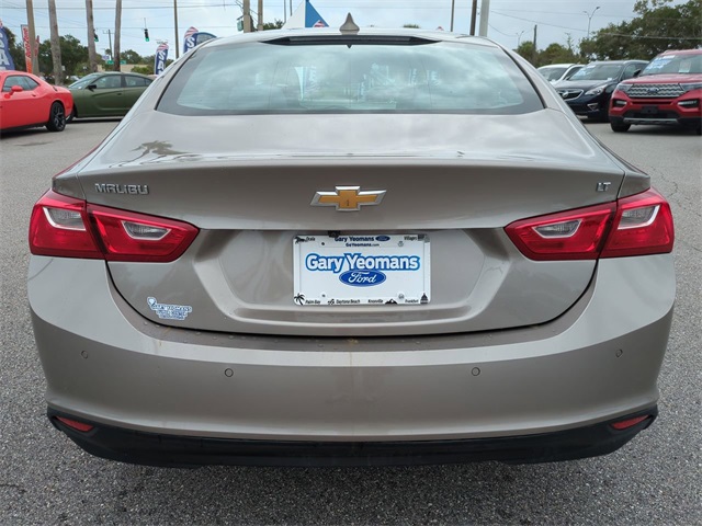 2025 Chevrolet Malibu 1LT photo 2