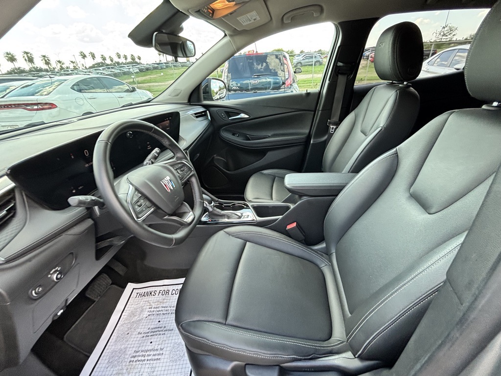 2024 Buick Encore GX Sport Touring photo 13