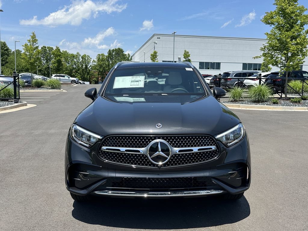 2025 Mercedes Benz GLC 350e 4MATIC photo 2