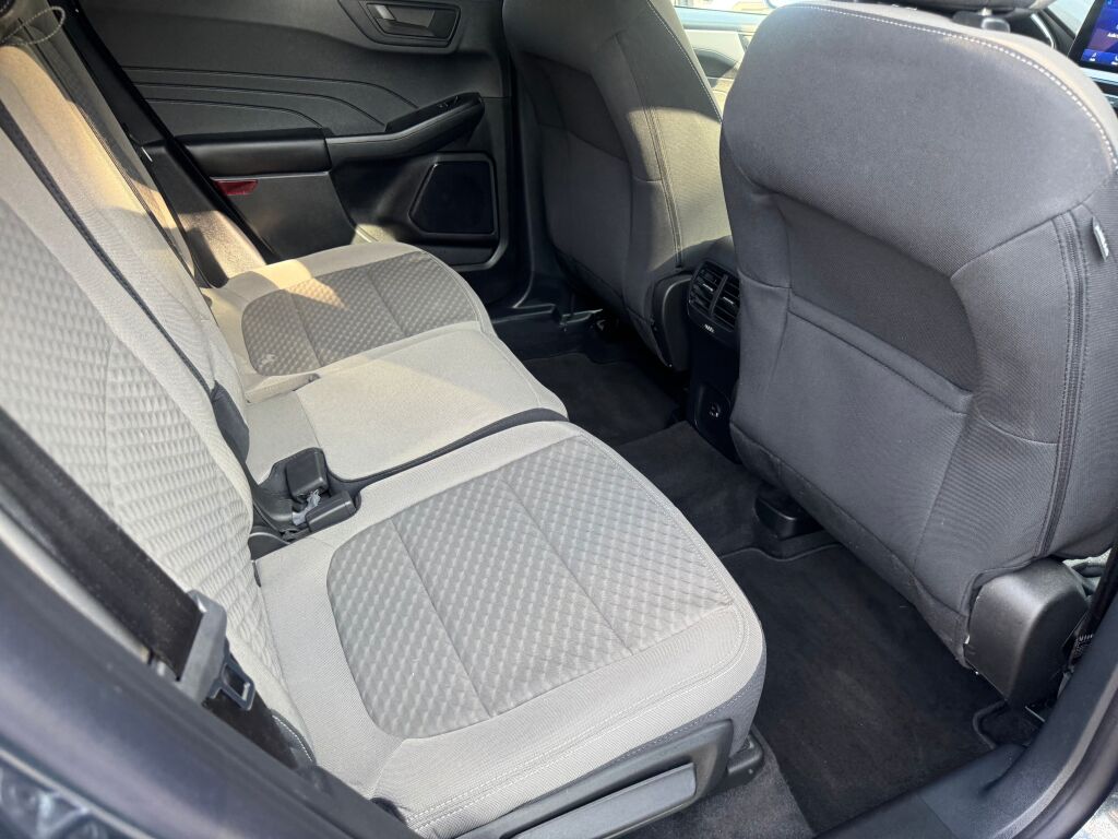 2022 Ford Escape SE photo 19