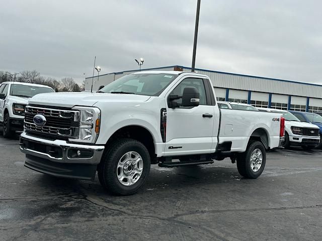 2025 Ford F-250 XLT photo 2