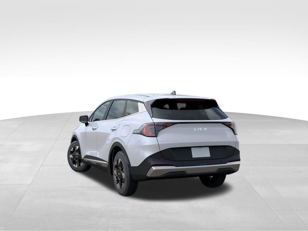 2026 Kia Sportage LX photo 4