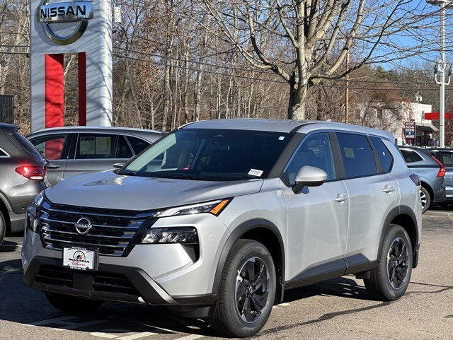 2025 Nissan Rogue SV photo 4