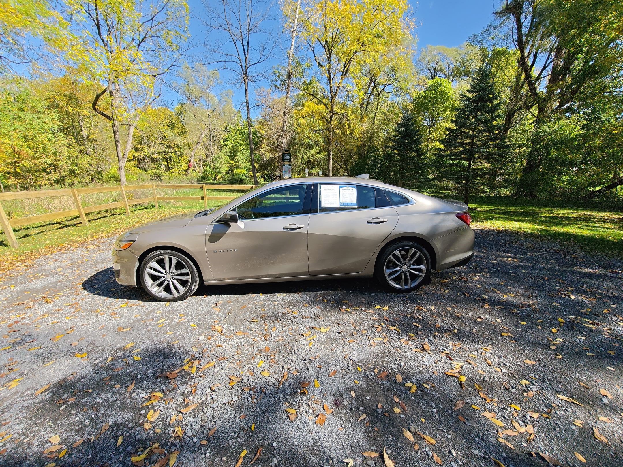 2024 Chevrolet Malibu Premier 2LT photo 2