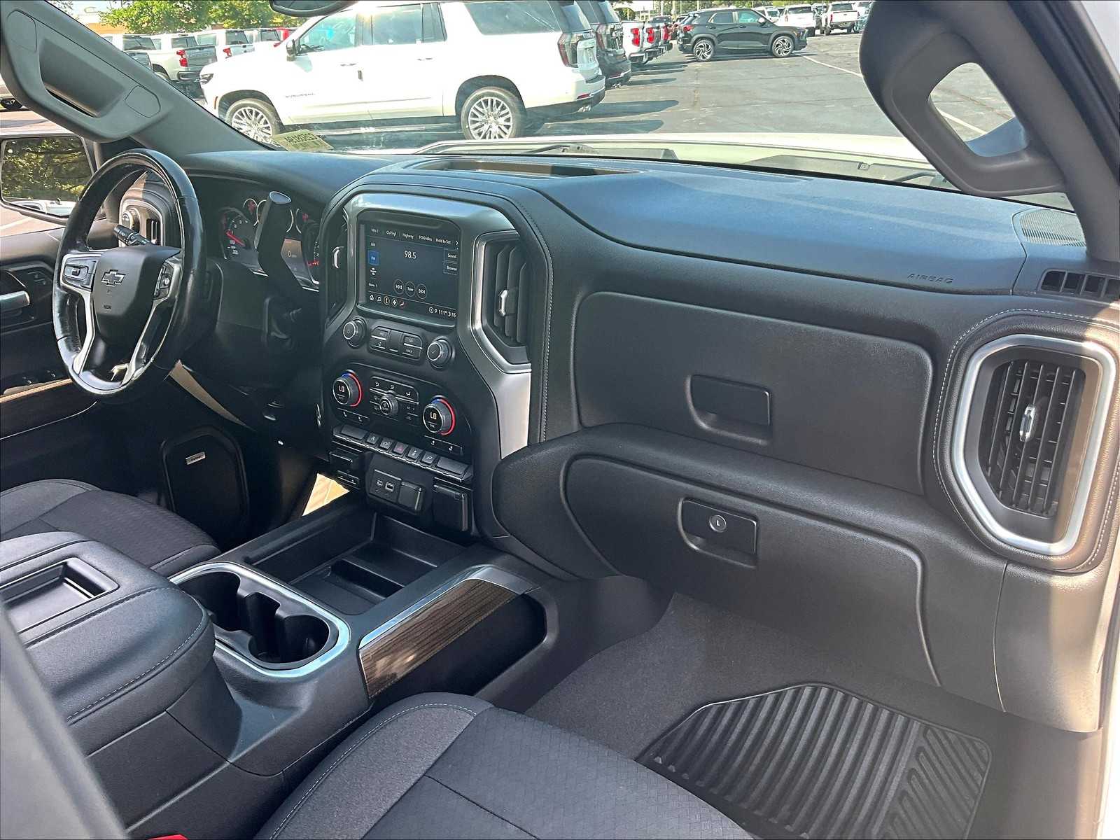 2022 Chevrolet Silverado 1500 RST photo 21