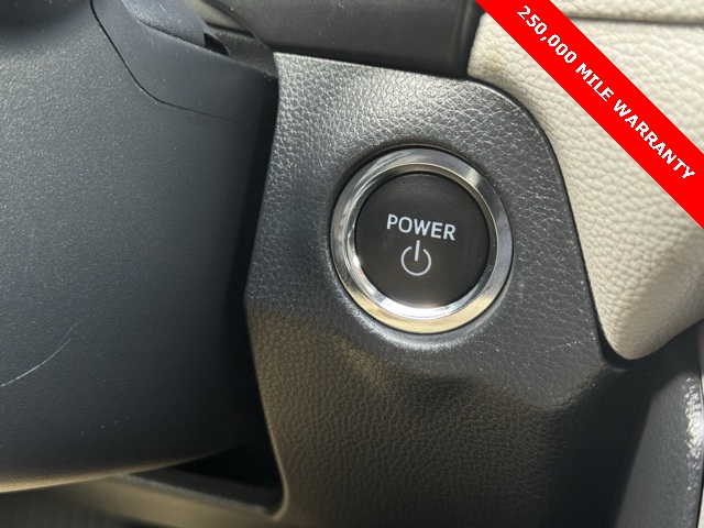 2024 Toyota RAV4 Hybrid XLE photo 22