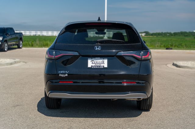 2026 Honda HR-V EX-L photo 3