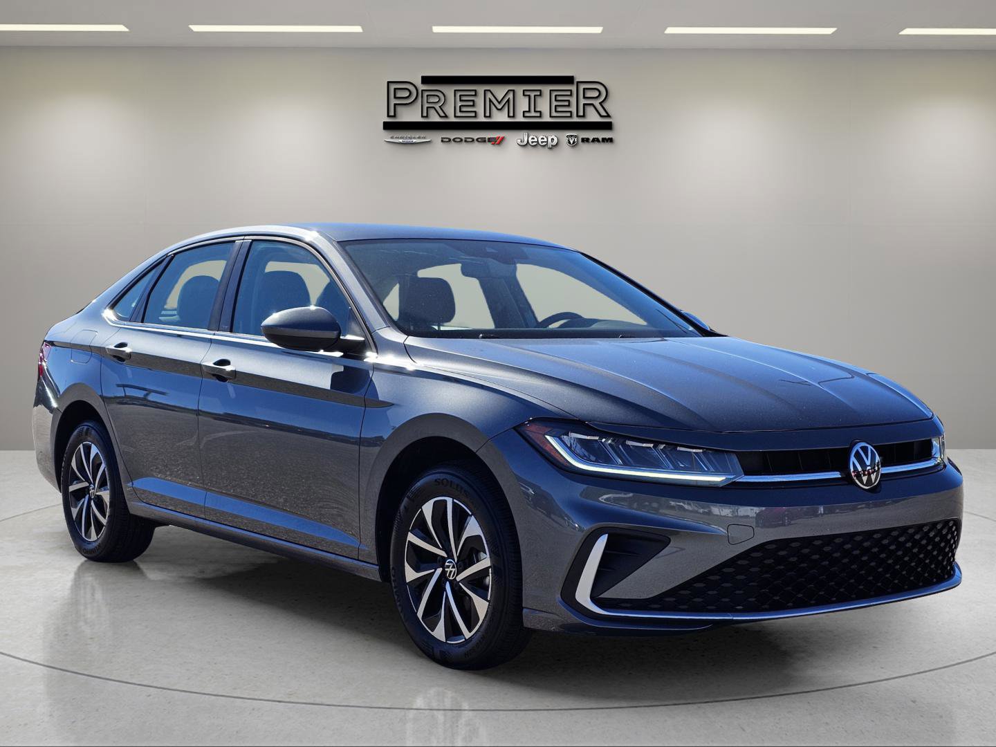 2025 Volkswagen Jetta S photo 4