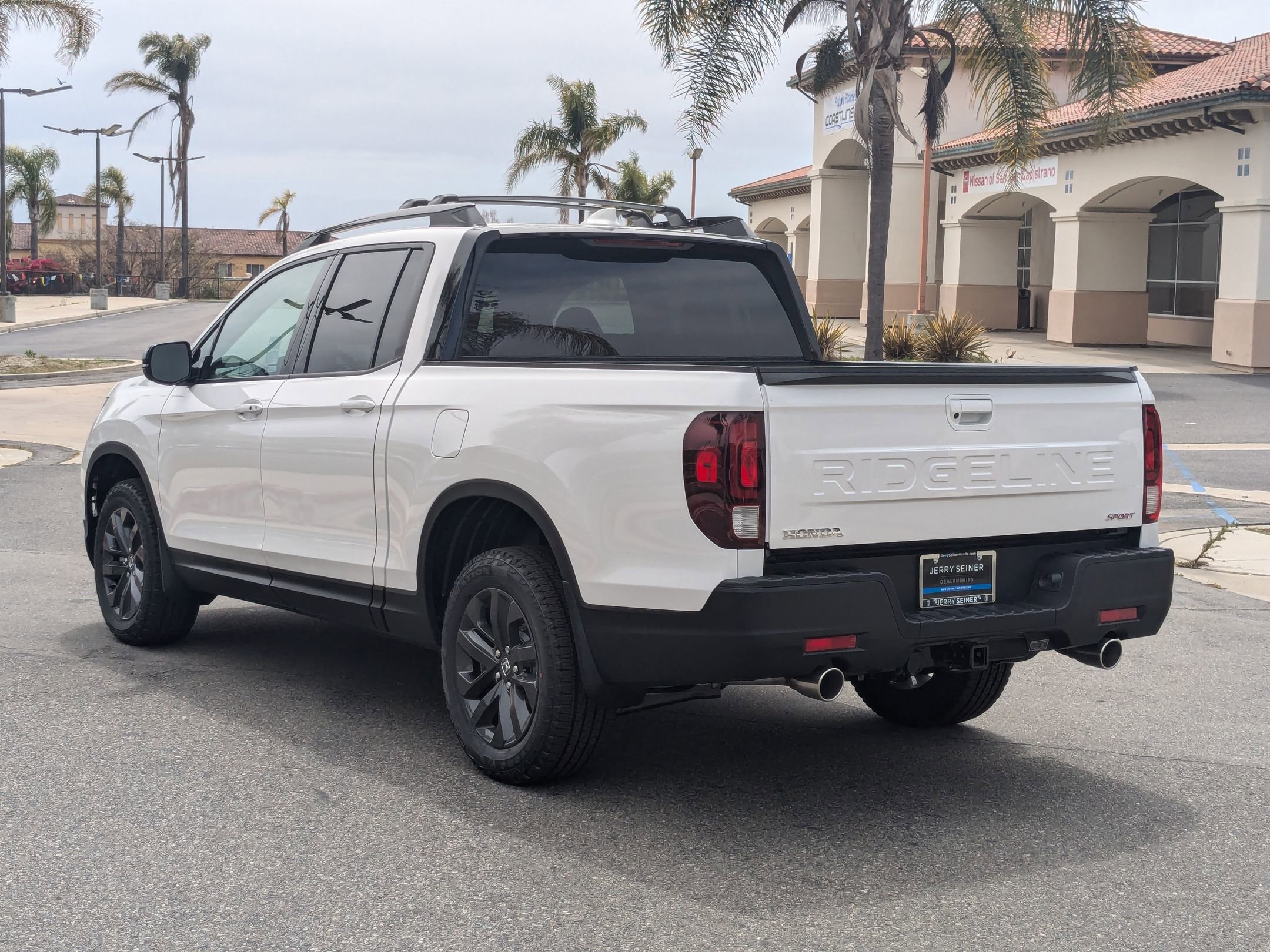 2025 Honda Ridgeline Sport photo 3