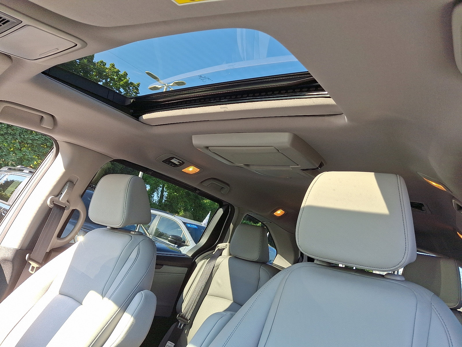 2023 Honda Odyssey Touring photo 13