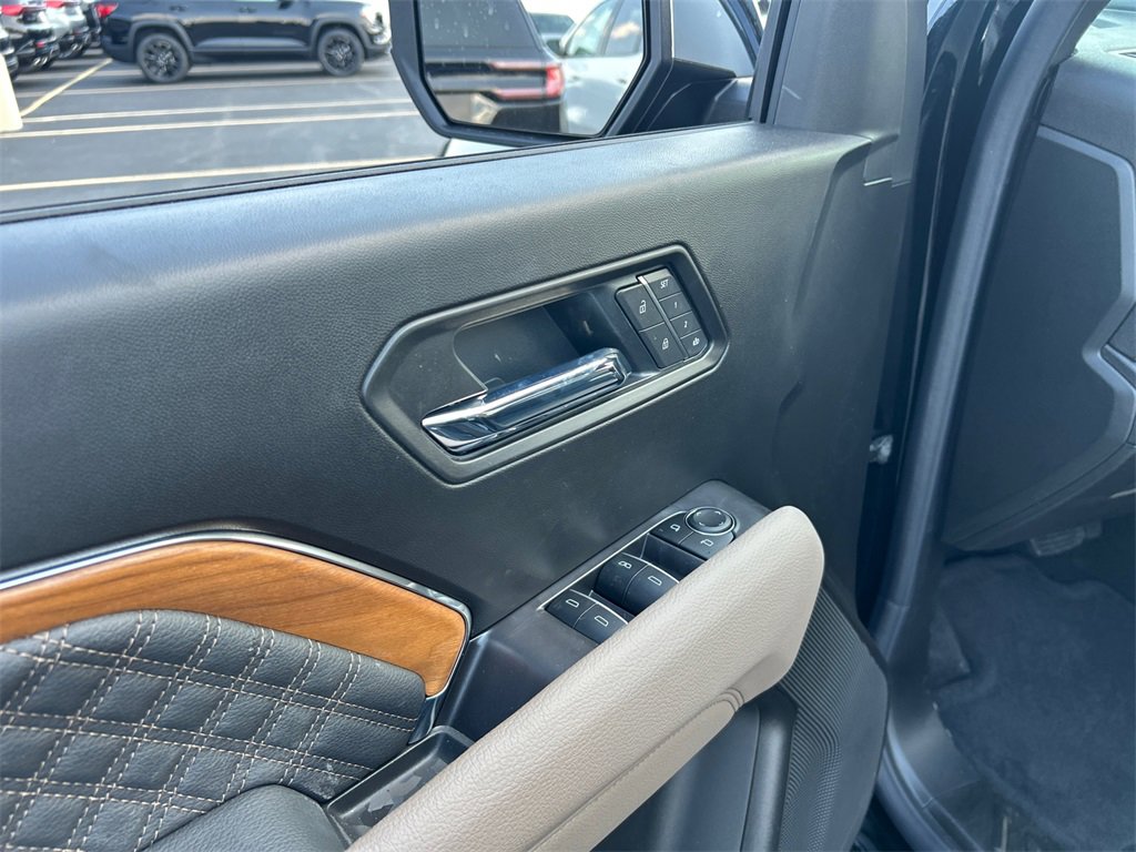 2026 Gmc Canyon Denali photo 14