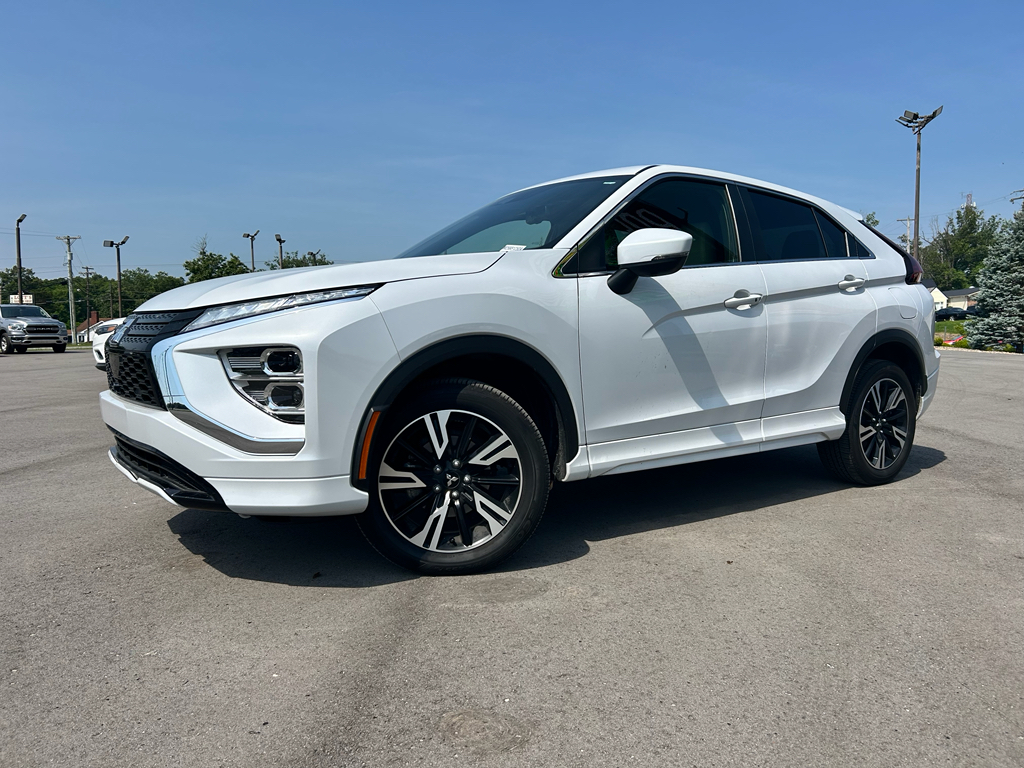 2024 Mitsubishi Eclipse Cross SEL photo 3