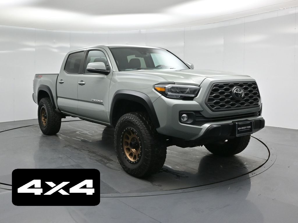 2022 Toyota Tacoma TRD Off Road's photo