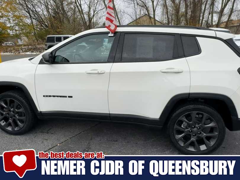 2021 Jeep Compass Altitude photo 3