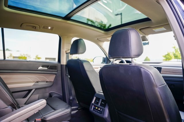 2022 Volkswagen Atlas SEL photo 34