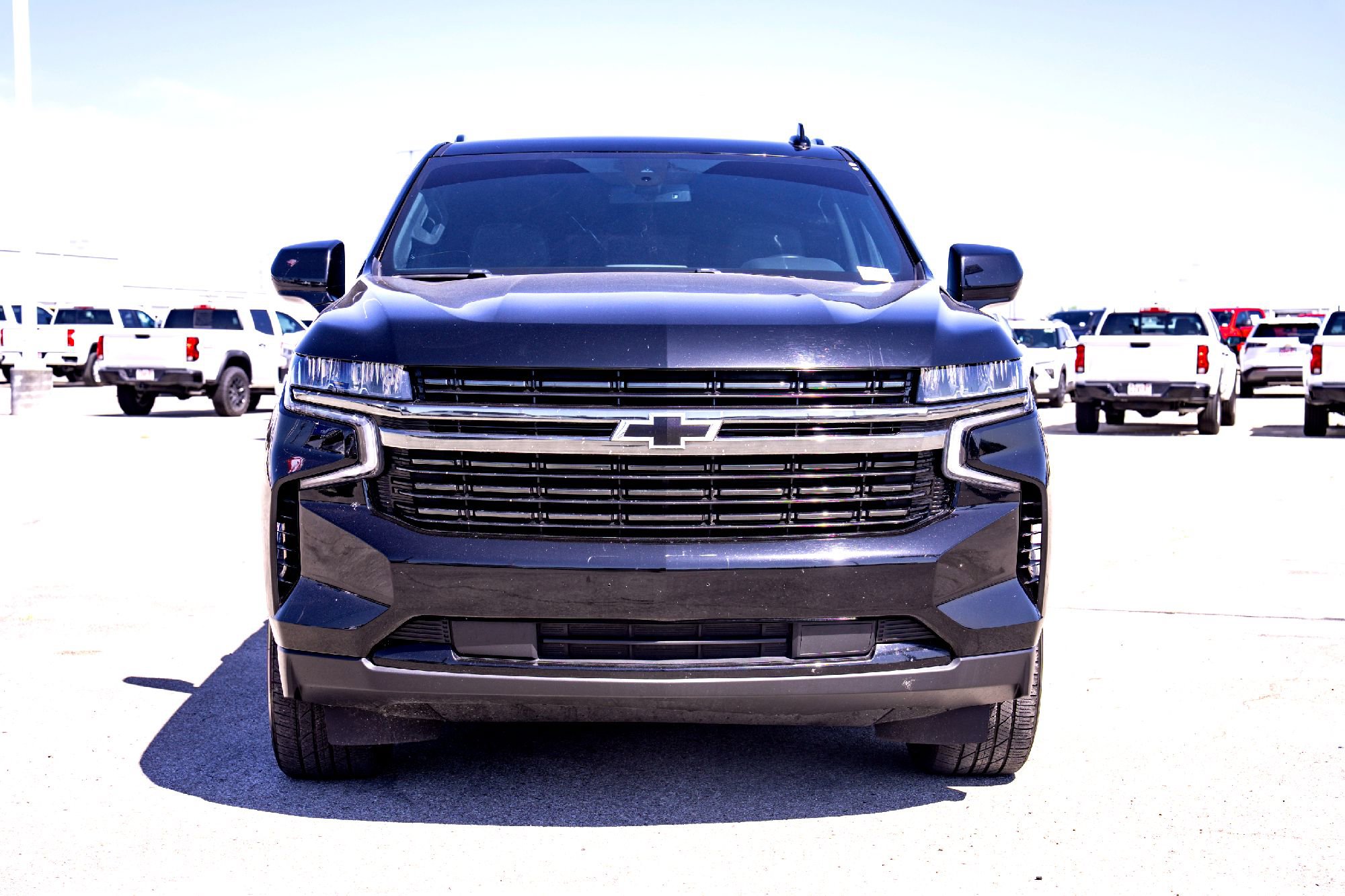 2021 Chevrolet Suburban RST photo 3