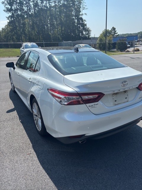 2020 Toyota Camry XLE photo 4