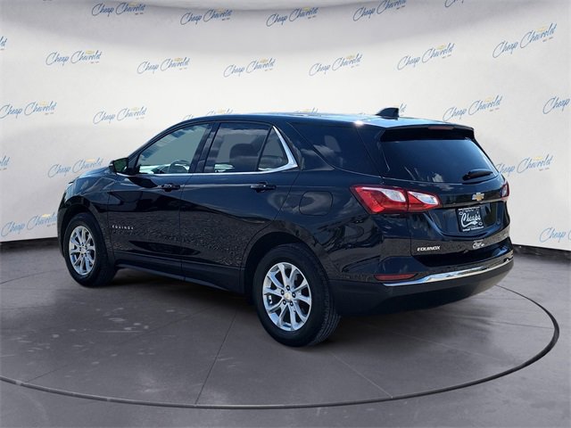 2018 Chevrolet Equinox LT photo 2