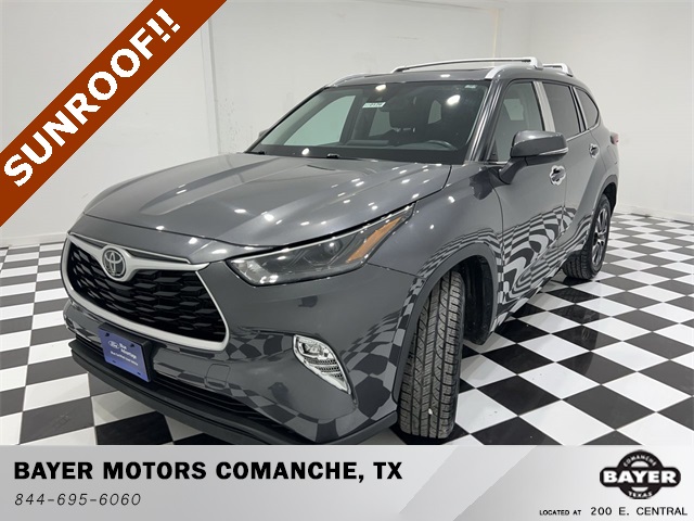 2022 Toyota Highlander XLE's photo