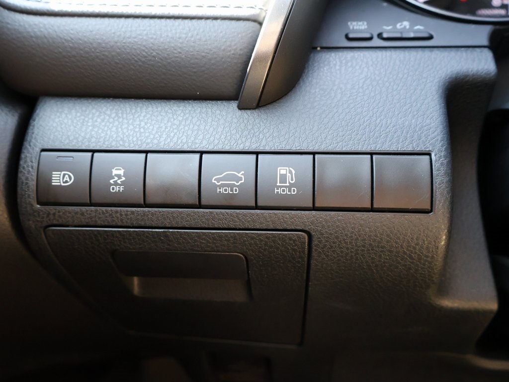 2024 Toyota Camry SE photo 28