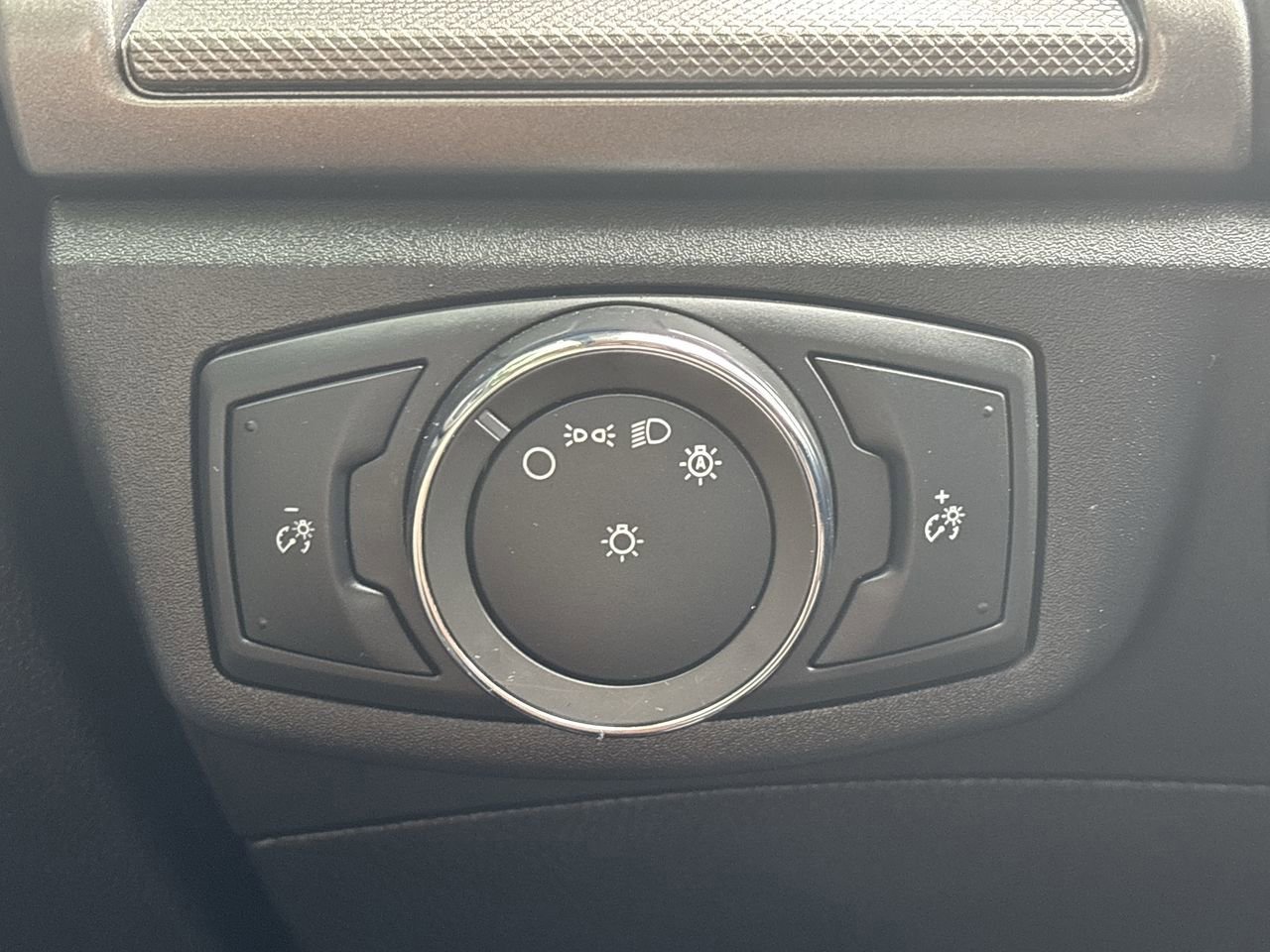 2018 Ford Fusion Hybrid S photo 23