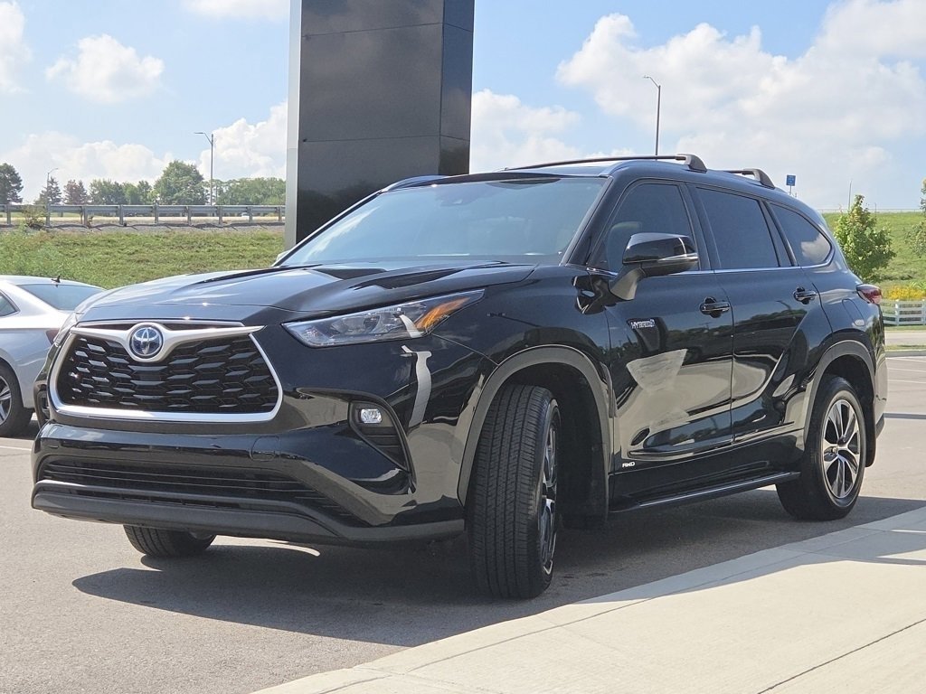 2020 Toyota Highlander Hybrid XLE photo 18