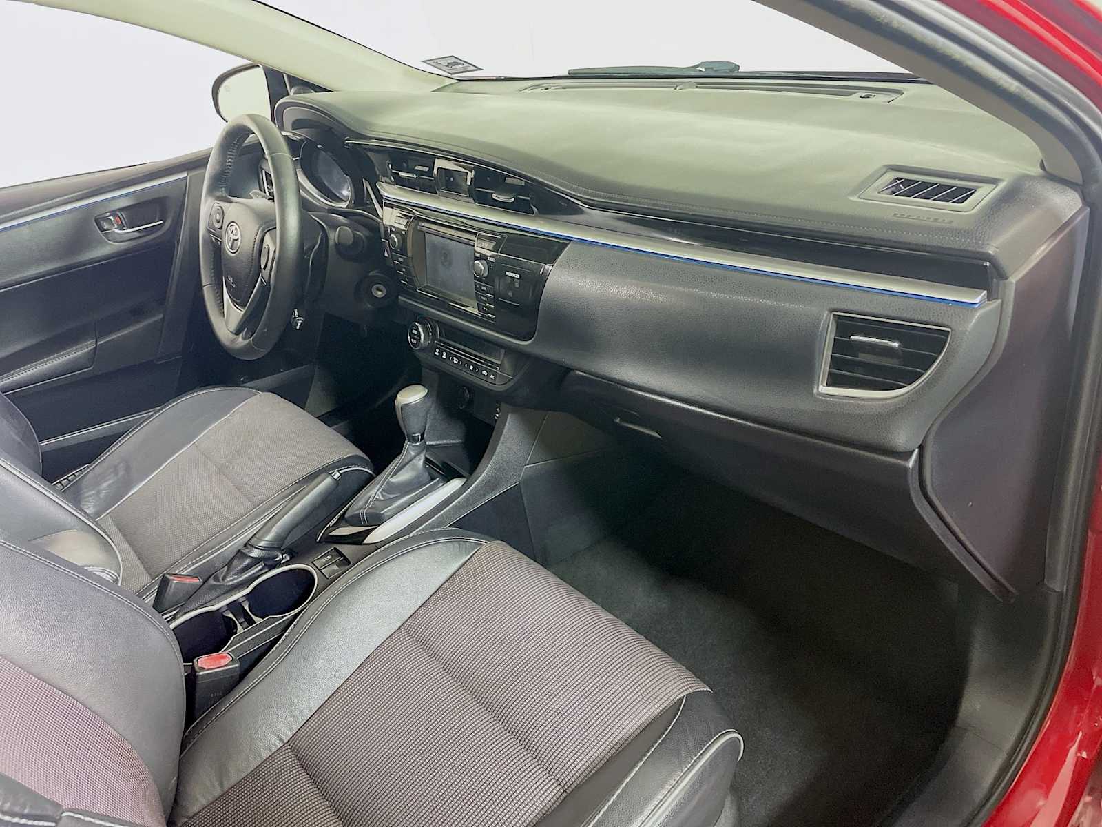 2015 Toyota Corolla Plus photo 25