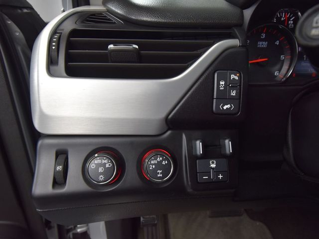 2015 Gmc Yukon SLT photo 25