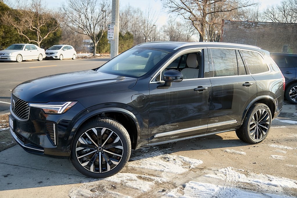 2026 VOLVO XC90 - Image 2