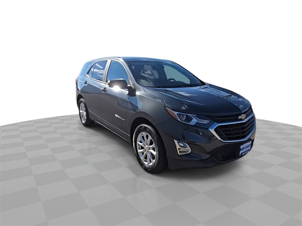2020 Chevrolet Equinox LS photo 2